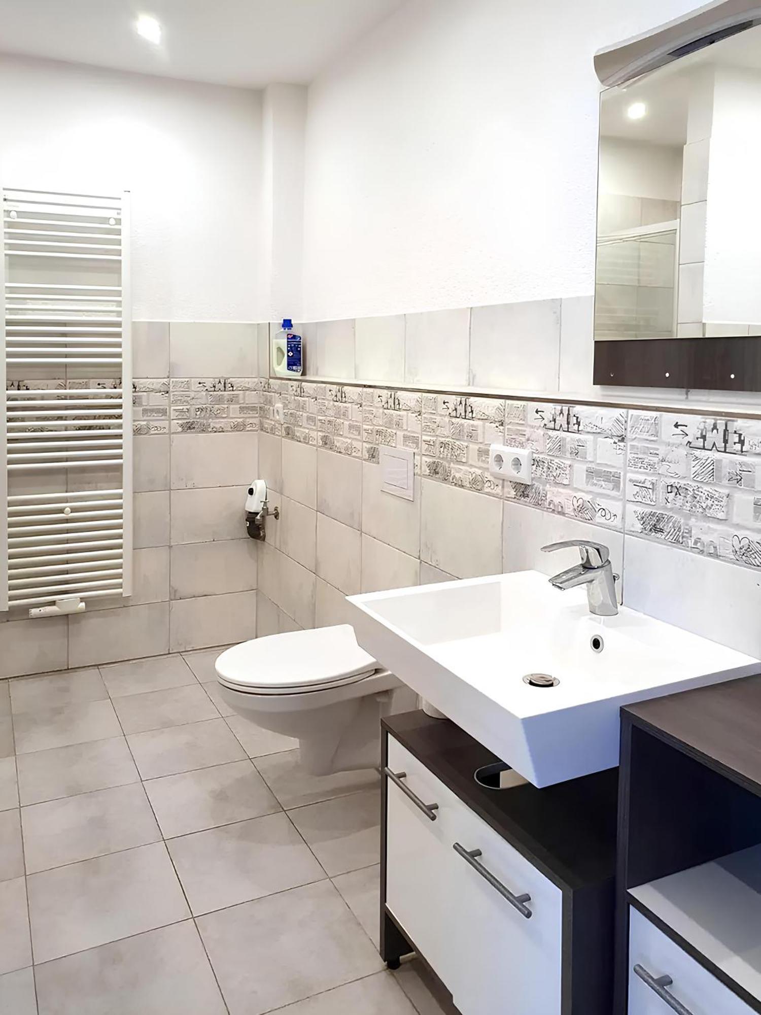 Geraeumige Moderne 3 Raumwohnung * Dohna